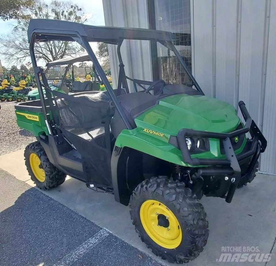 John Deere 560E Mini utilitaire