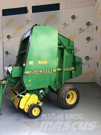 John Deere 590 Presse à balle ronde