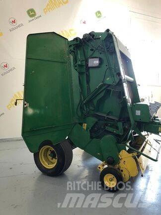 John Deere 590 Presse à balle ronde