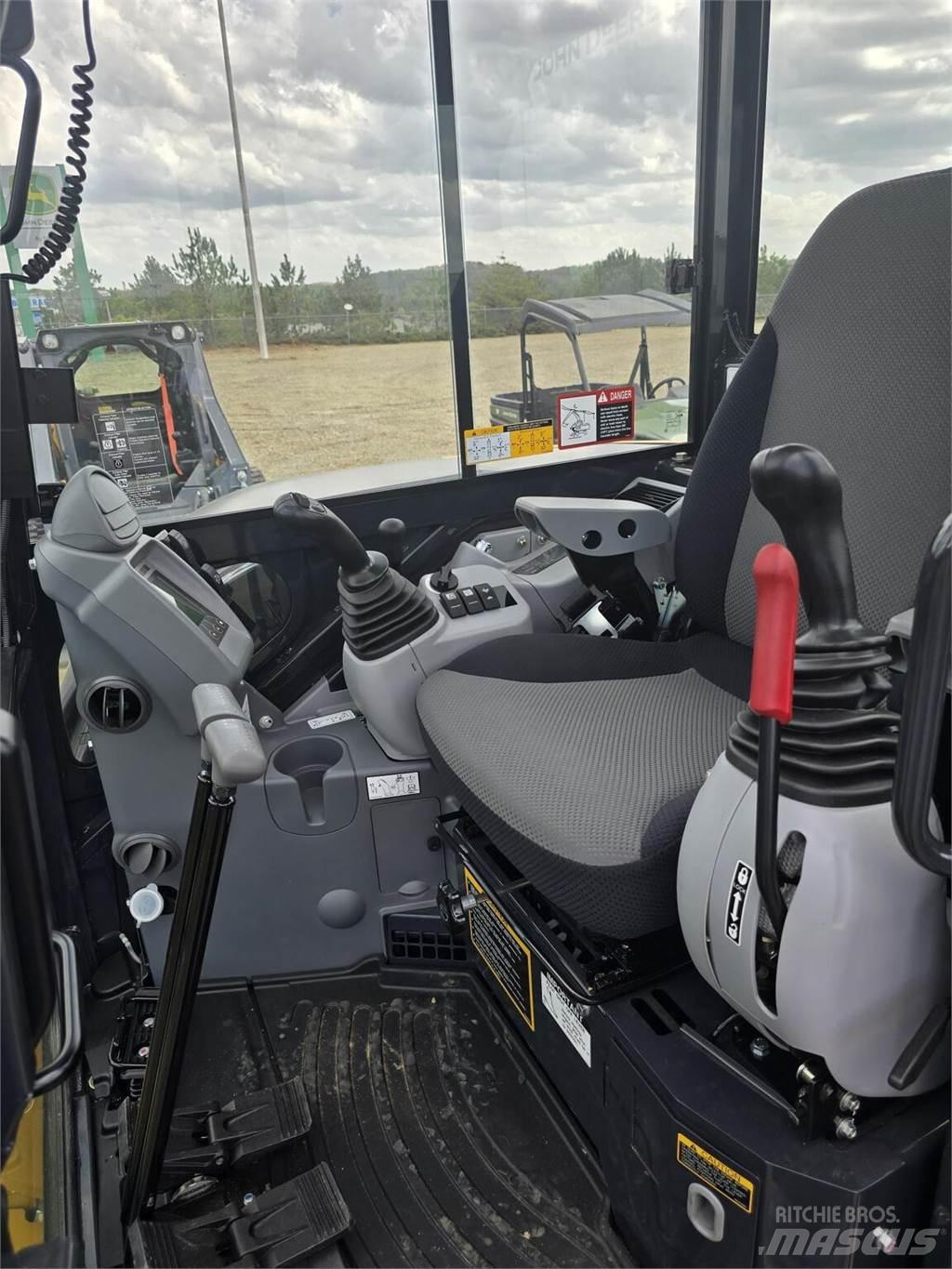 John Deere 60 P Mini pelle < 7t