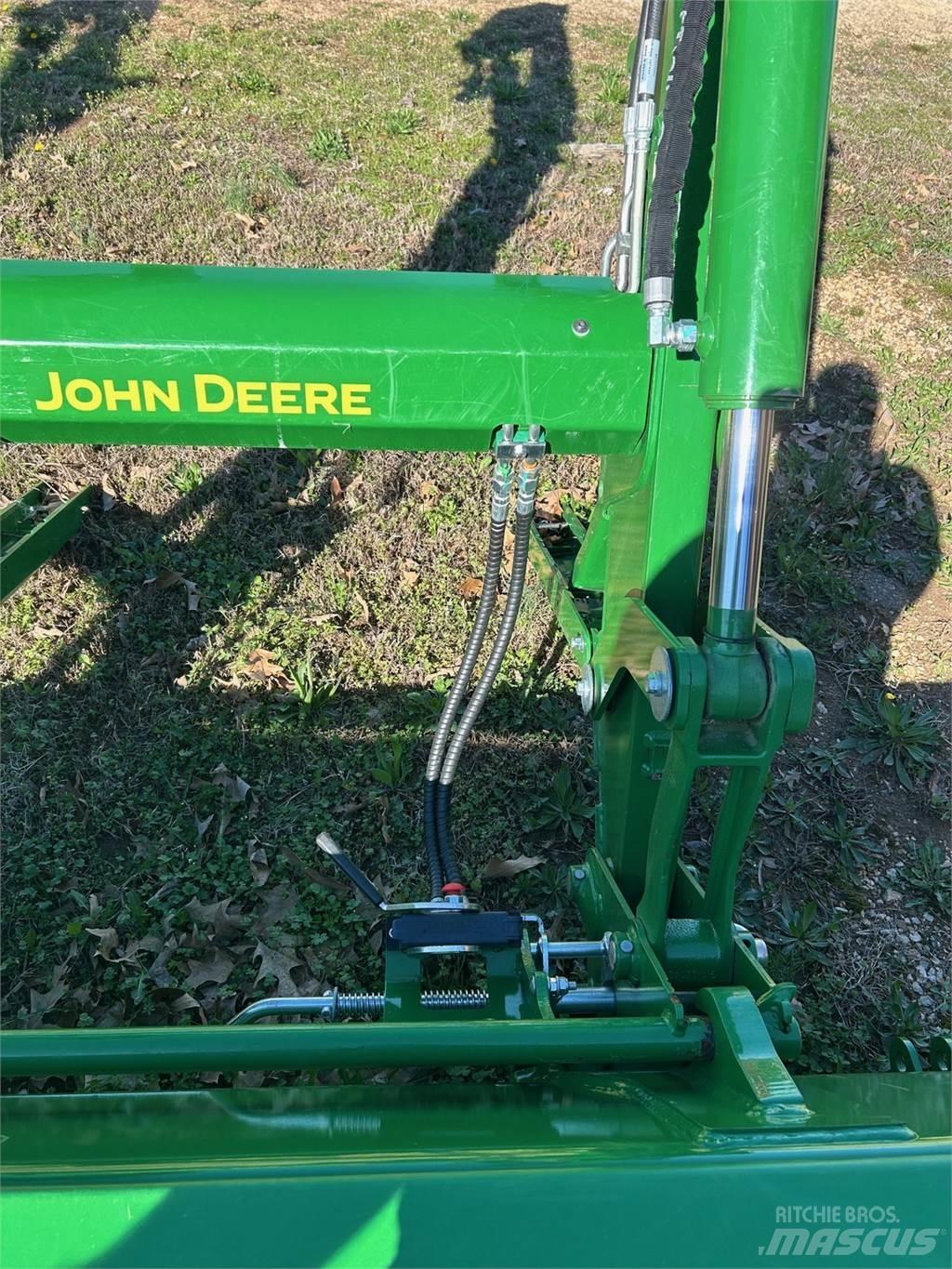 John Deere 600R Tracteur