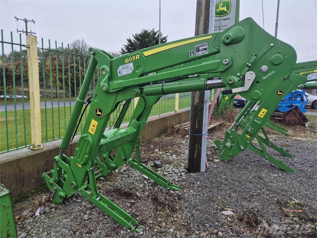 John Deere 603R Tracteur
