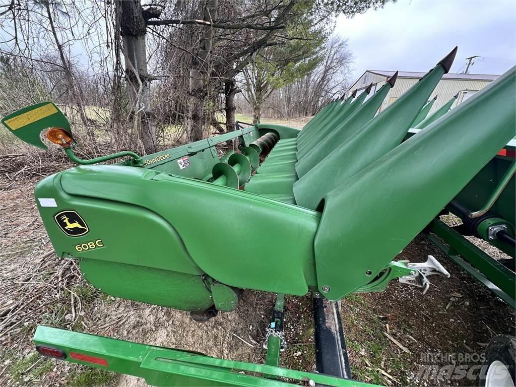 John Deere 608C Accessoires moissonneuse batteuse