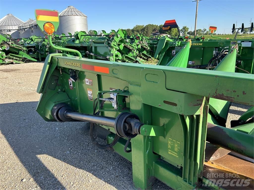 John Deere 608C Accessoires moissonneuse batteuse