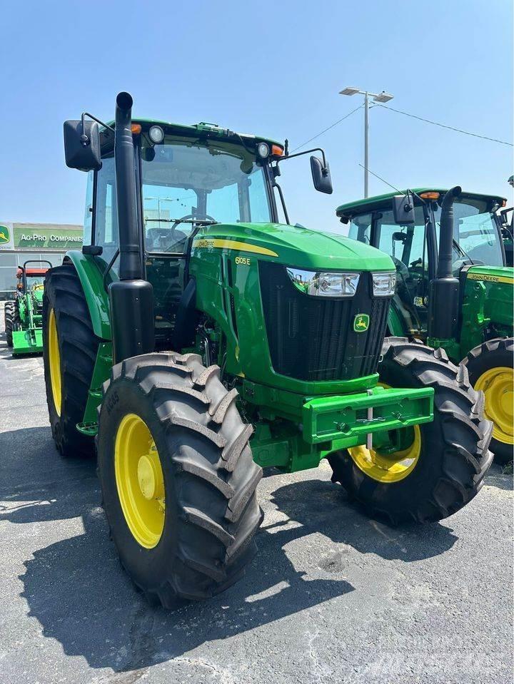 John Deere 6105E Tracteur