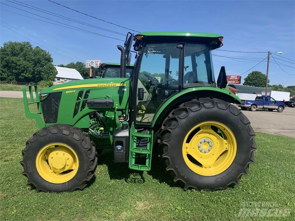 John Deere 6120E Tracteur