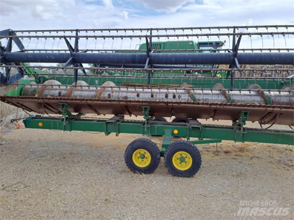 John Deere 620R Accessoires moissonneuse batteuse