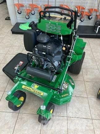 John Deere 636M Tondeuses montées