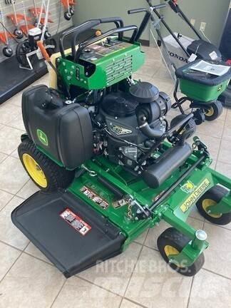 John Deere 636M Tondeuses montées