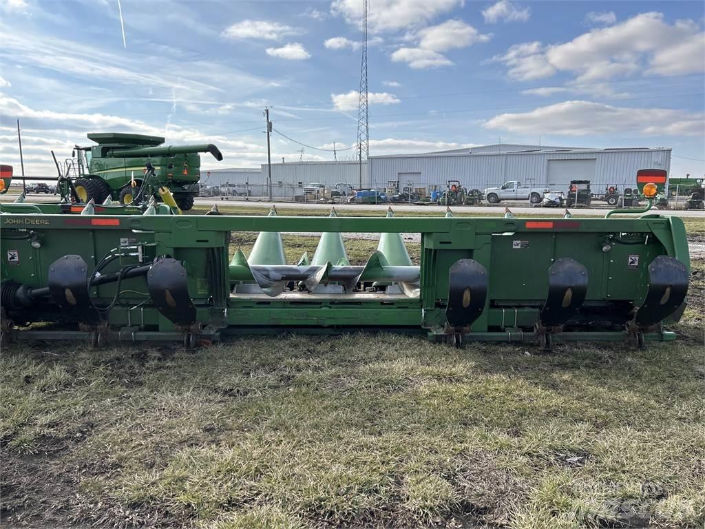 John Deere 708C Accessoires moissonneuse batteuse