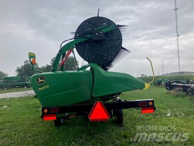 John Deere 712C Accessoires moissonneuse batteuse