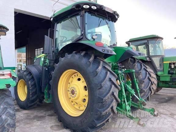 John Deere 7230R Tracteur