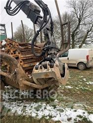 John Deere 810D Porteur
