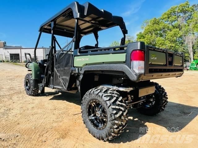 John Deere 825M Mini utilitaire