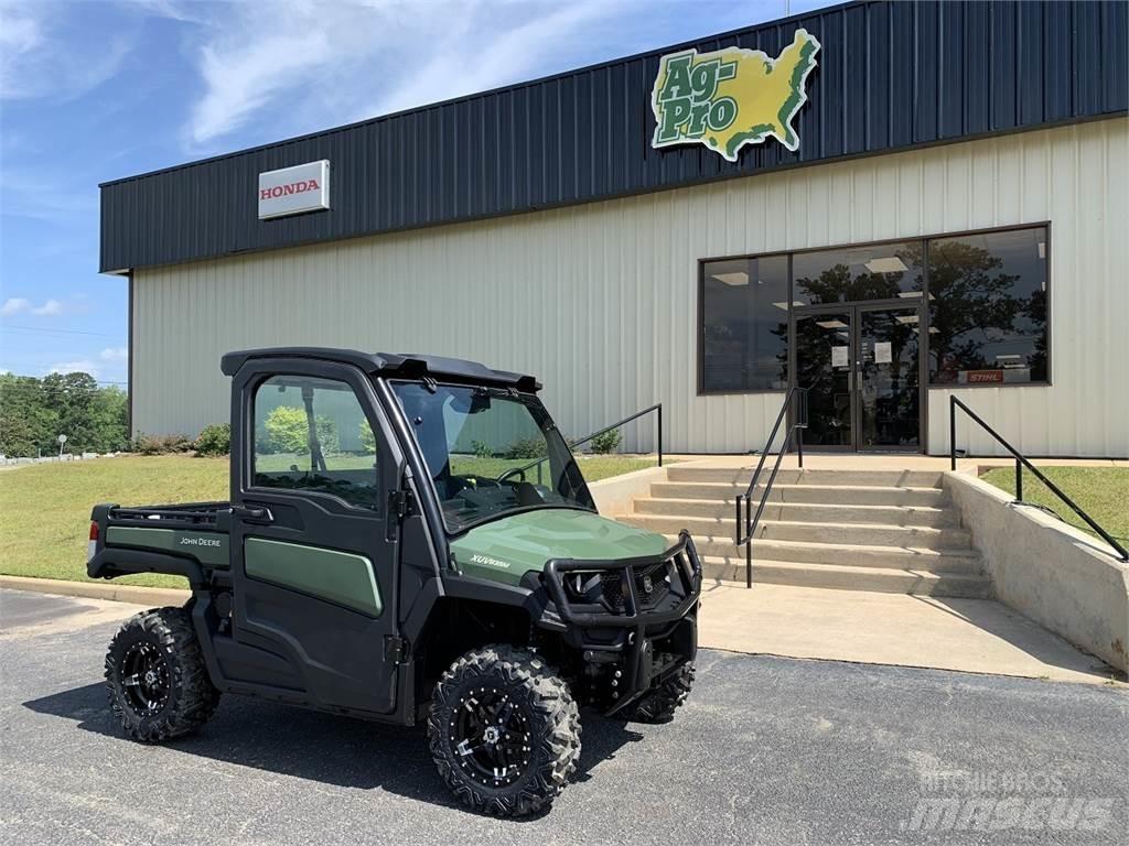 John Deere 835M Mini utilitaire