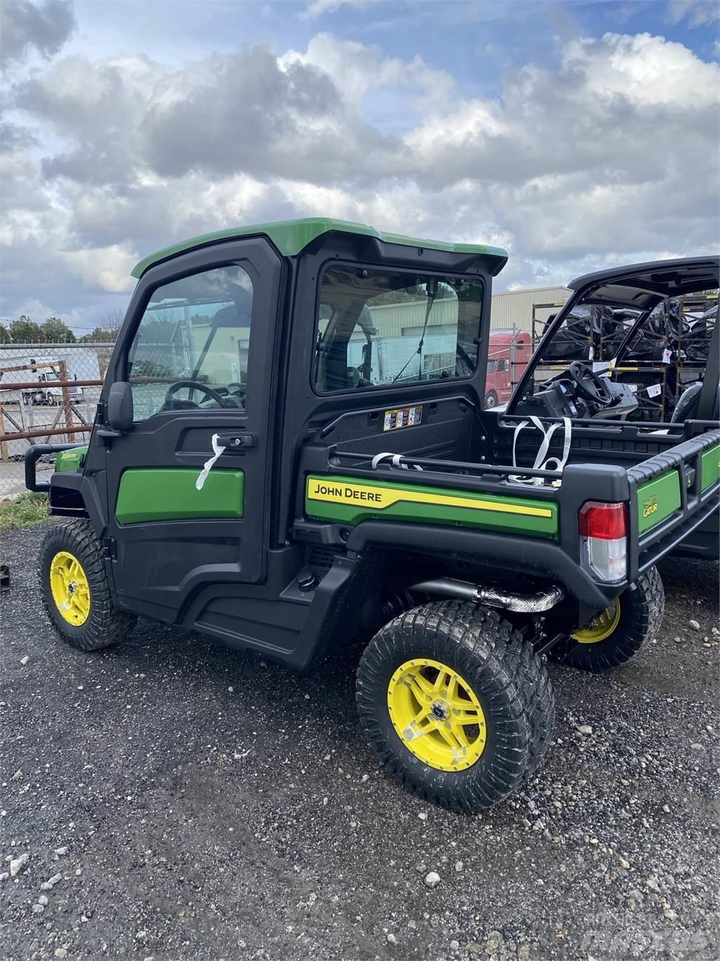 John Deere 835R Mini utilitaire