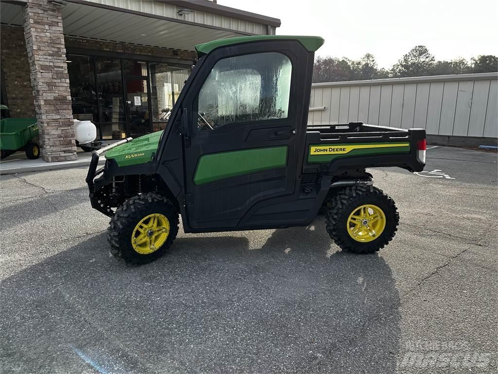 John Deere 835R Mini utilitaire