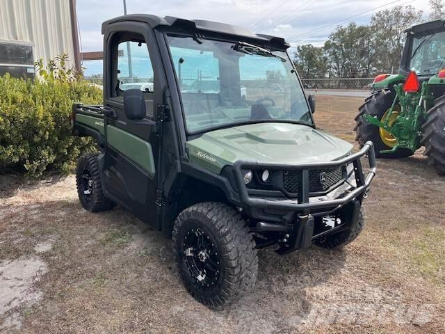 John Deere 835R Mini utilitaire