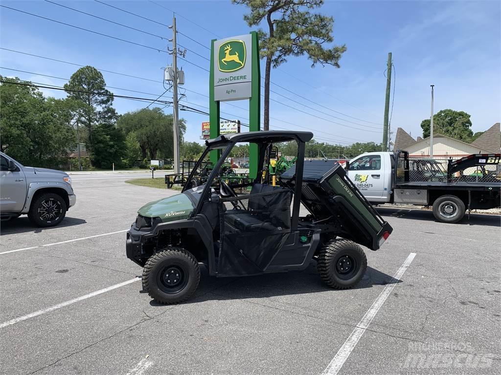 John Deere 865M Mini utilitaire