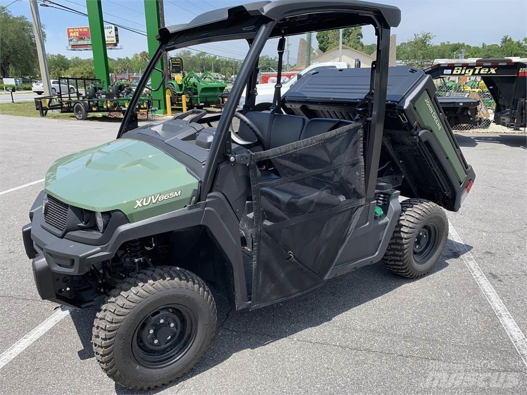 John Deere 865M Mini utilitaire