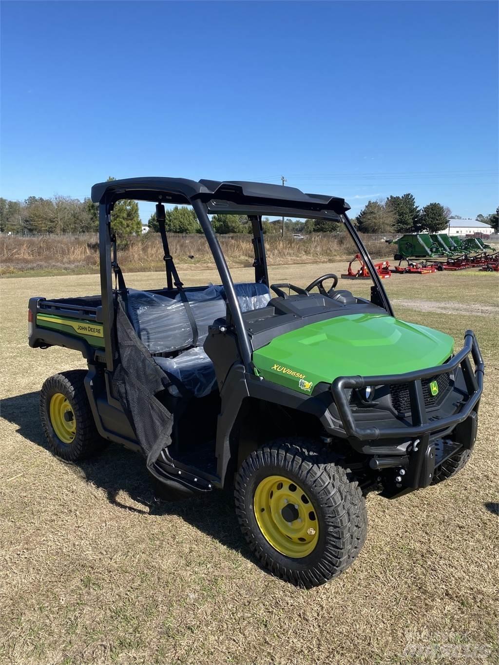 John Deere 865M Mini utilitaire