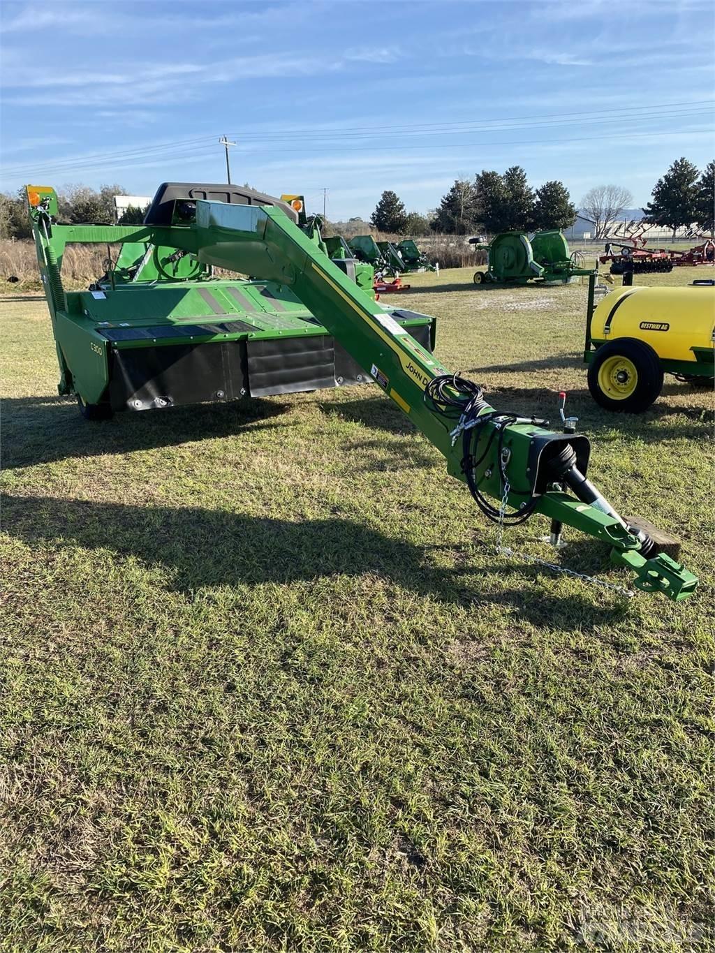 John Deere C300 Faucheuse-conditionneuse