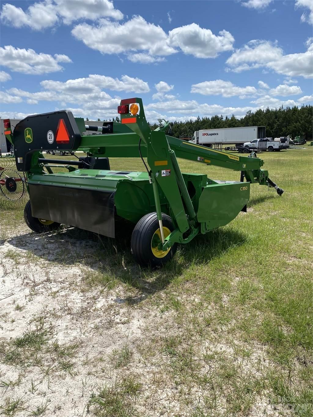 John Deere C350 Faucheuse-conditionneuse