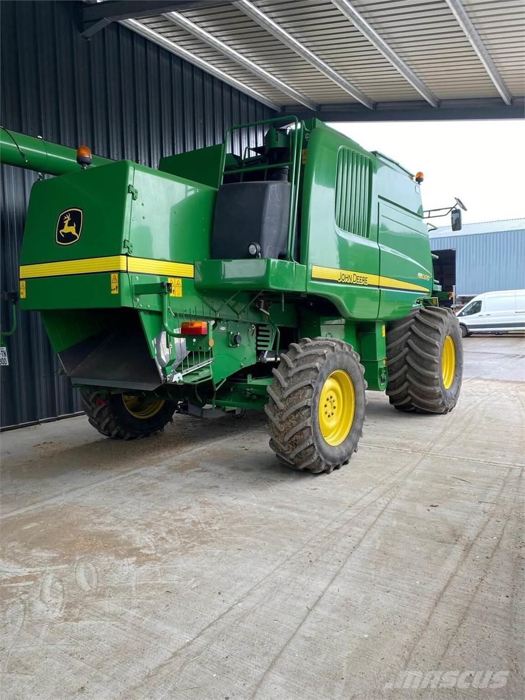 John Deere C670 Moissonneuse batteuse