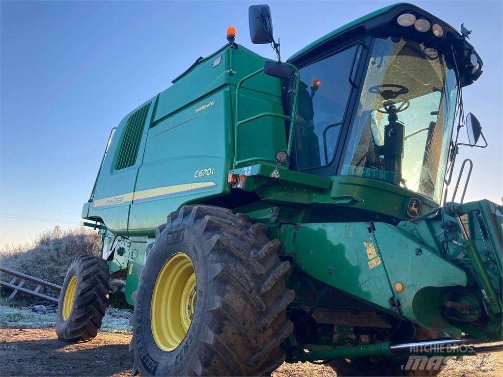John Deere C670 Moissonneuse batteuse