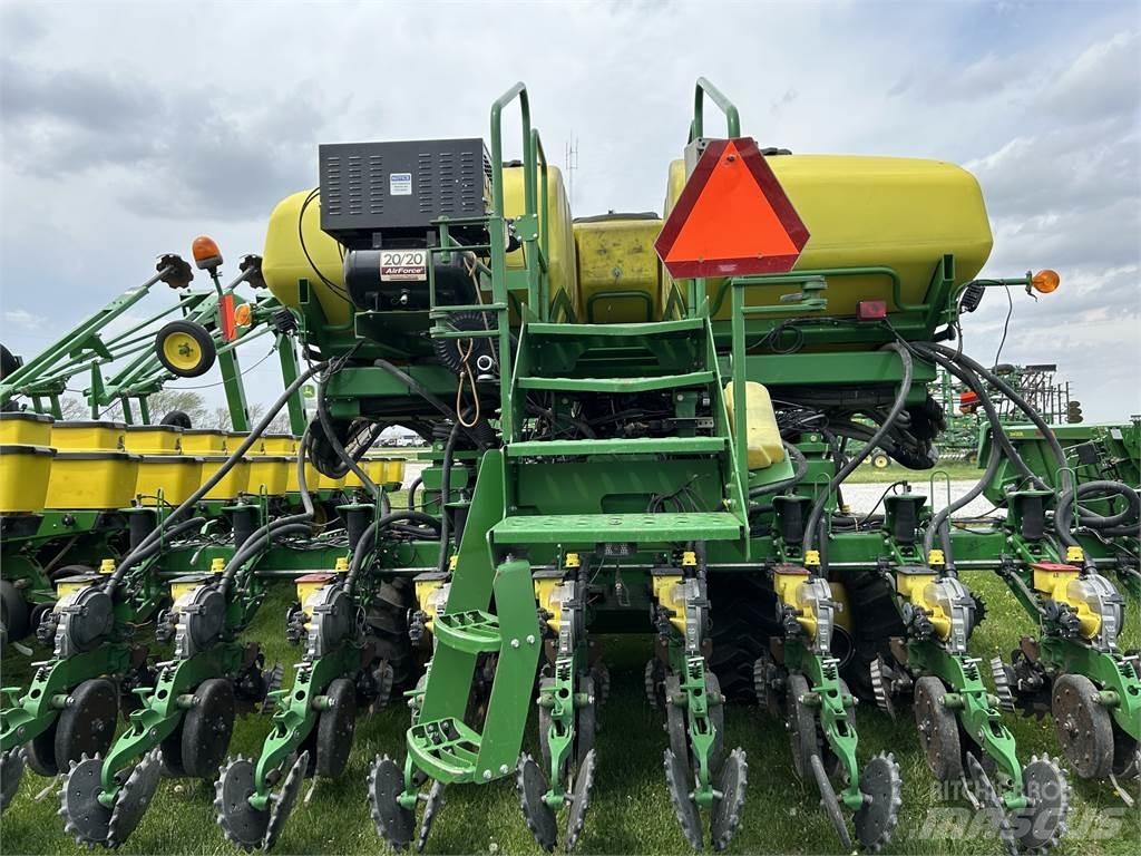 John Deere DB60 Planteuse