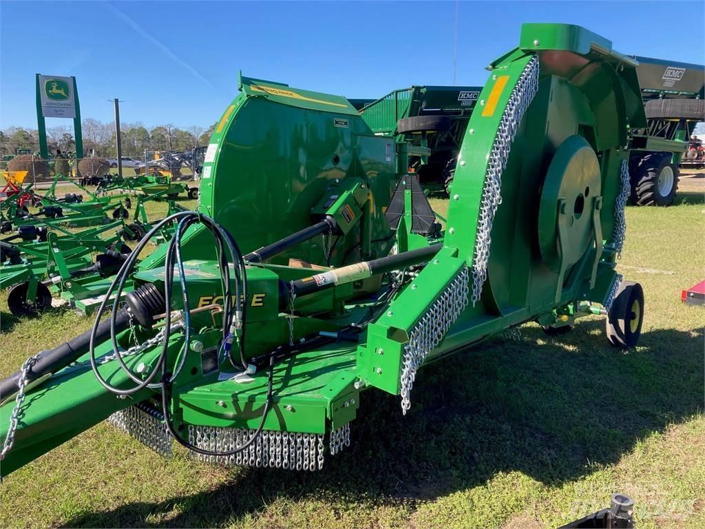 John Deere FC15E Dérouleuse, pailleuse
