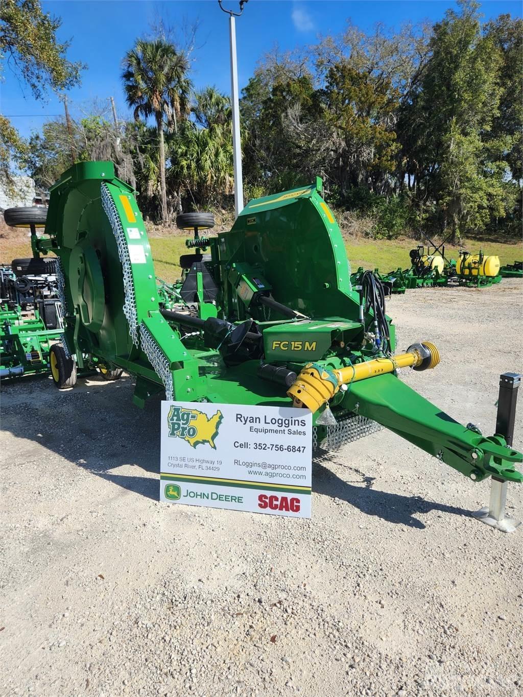 John Deere FC15M Dérouleuse, pailleuse