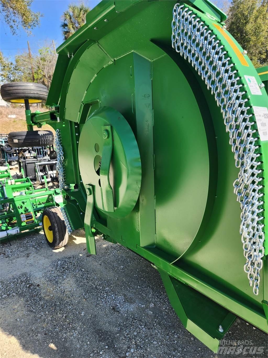 John Deere FC15M Dérouleuse, pailleuse