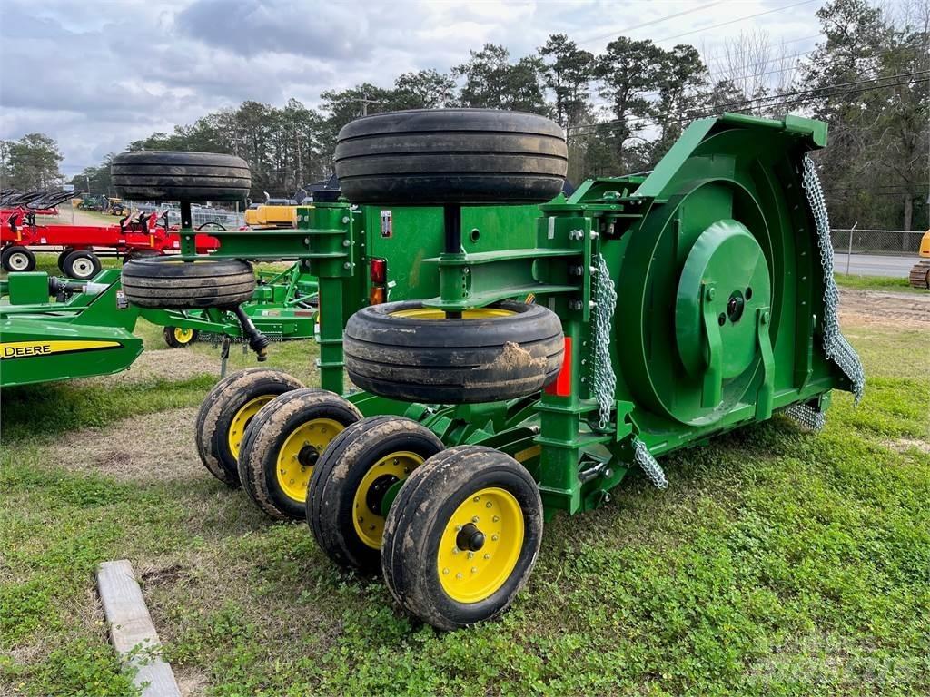 John Deere FC15R Dérouleuse, pailleuse