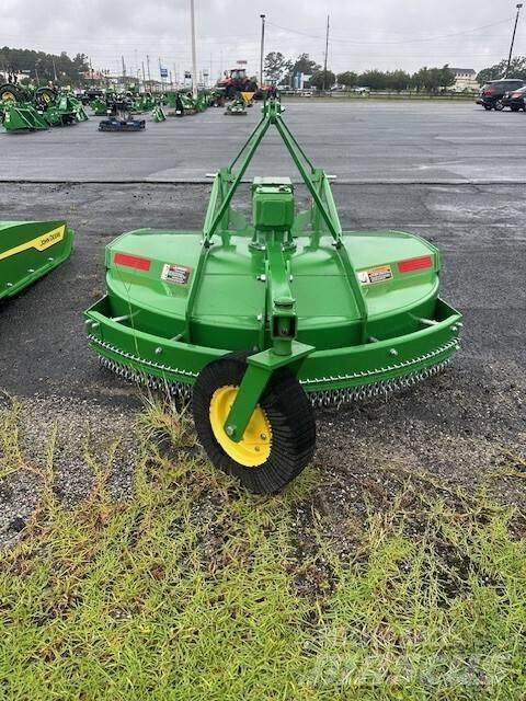 John Deere MX5 Dérouleuse, pailleuse