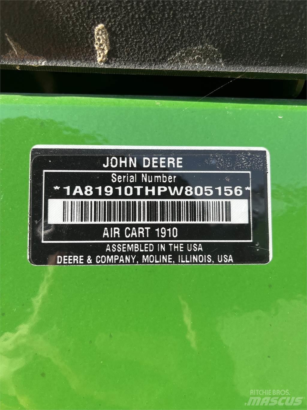 John Deere N560 Semoir