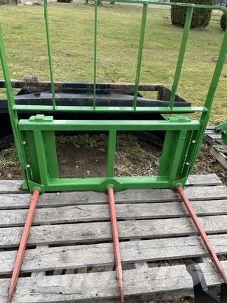 John Deere NA Dérouleuse, pailleuse