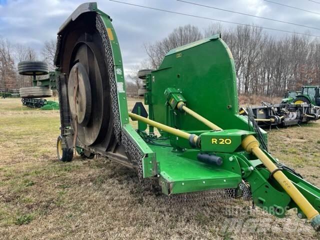 John Deere R20 Dérouleuse, pailleuse