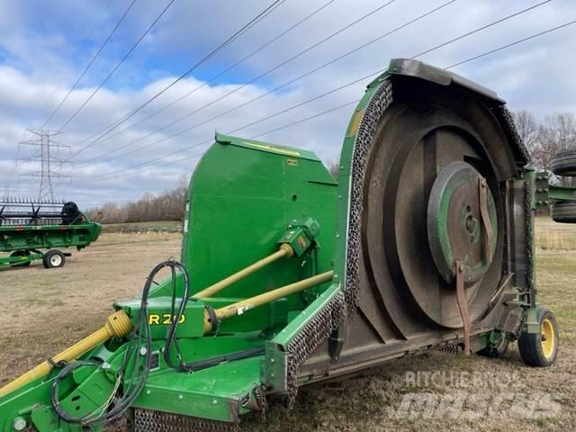 John Deere R20 Dérouleuse, pailleuse
