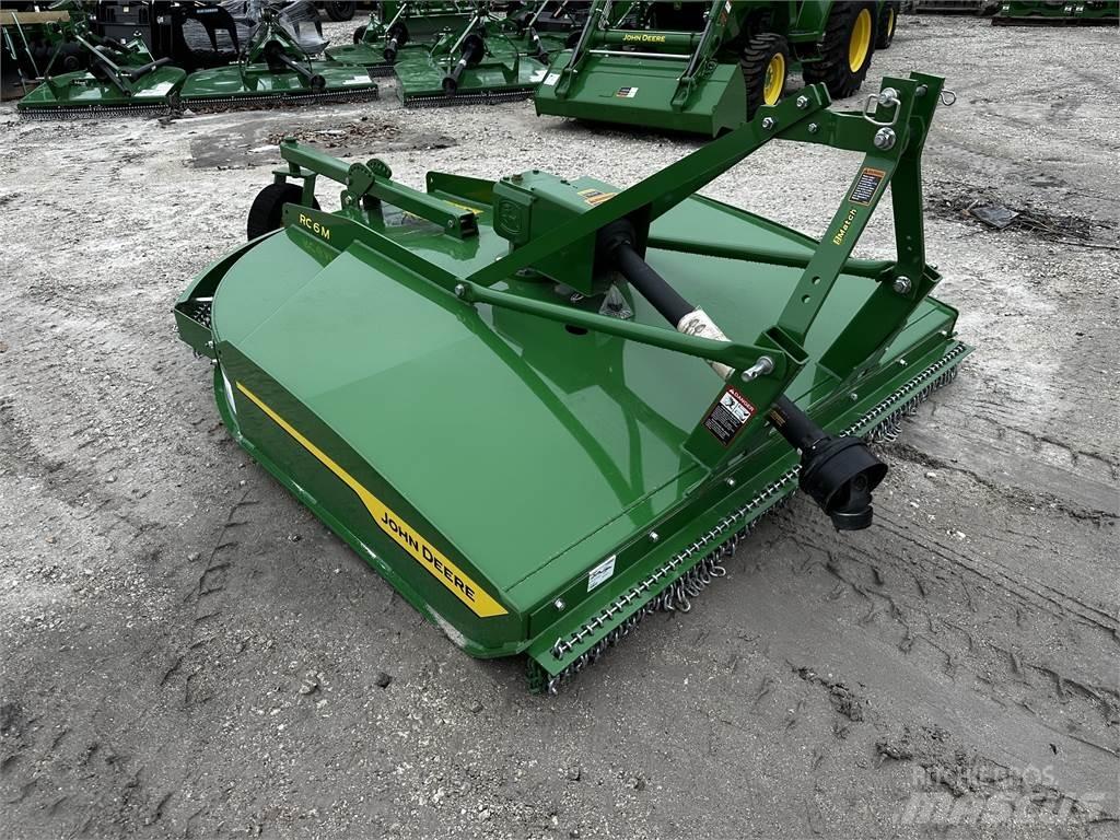 John Deere RC6M Dérouleuse, pailleuse