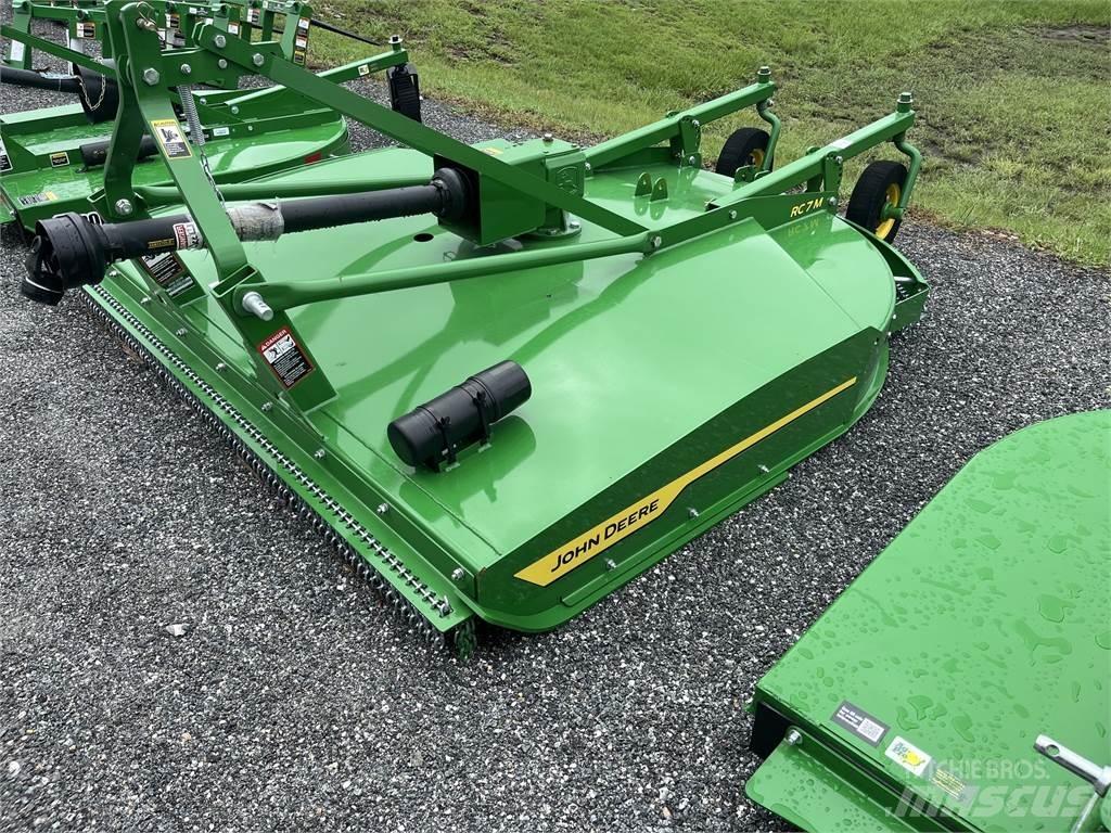 John Deere RC7M Dérouleuse, pailleuse