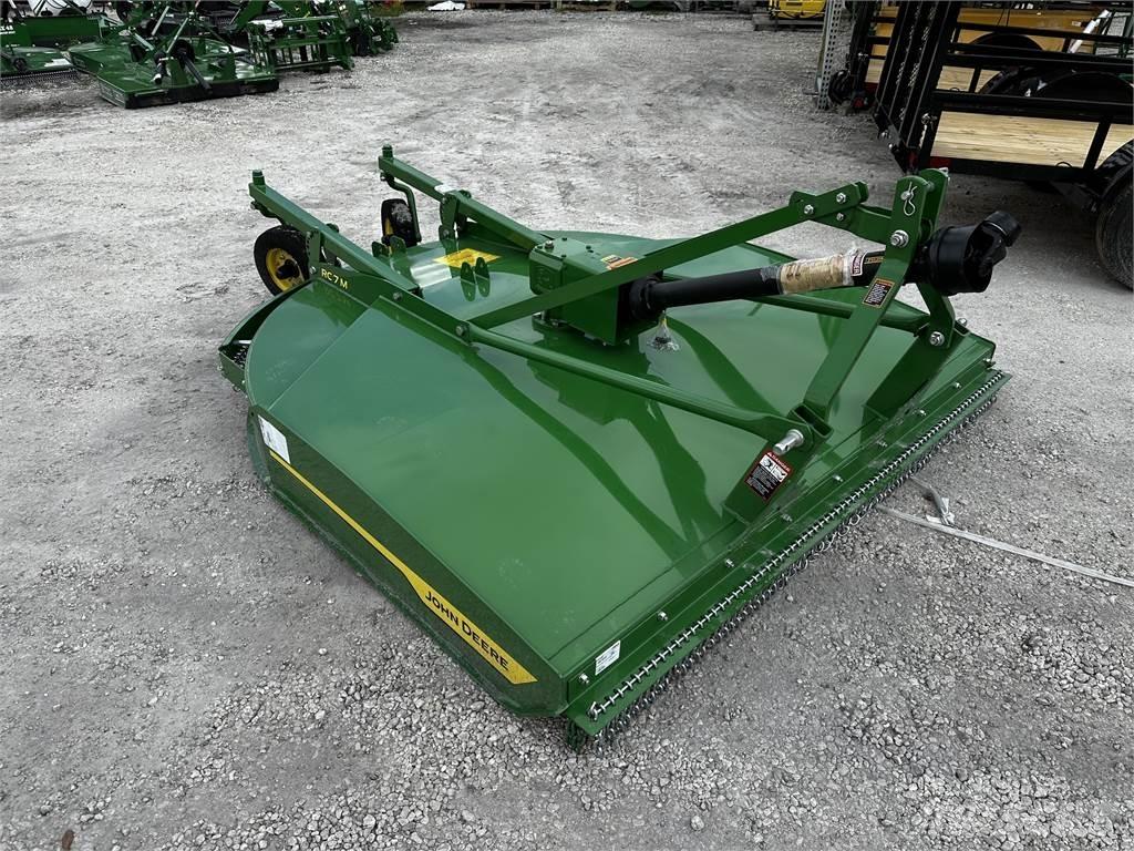 John Deere RC7M Dérouleuse, pailleuse