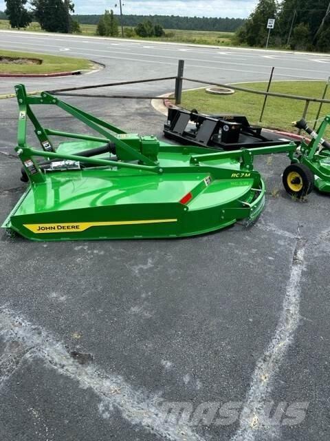 John Deere RC7M Dérouleuse, pailleuse