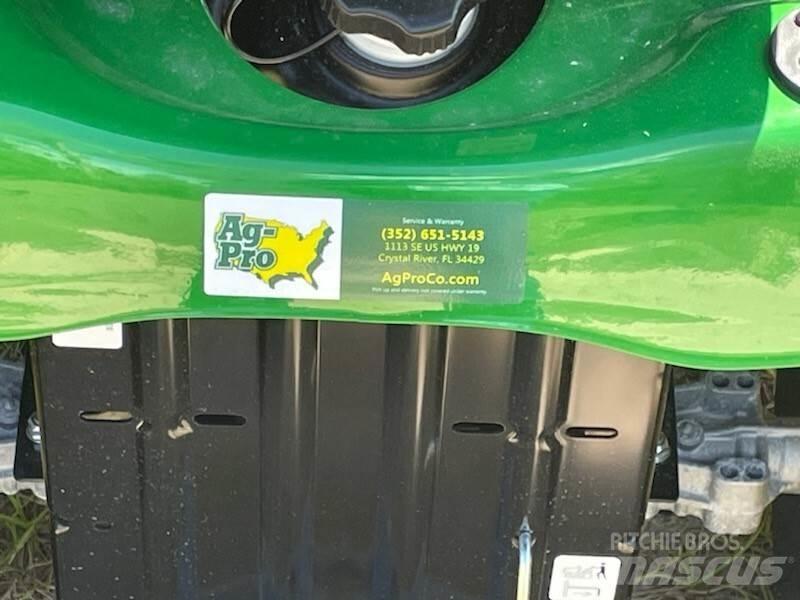 John Deere S100 Tondeuses montées