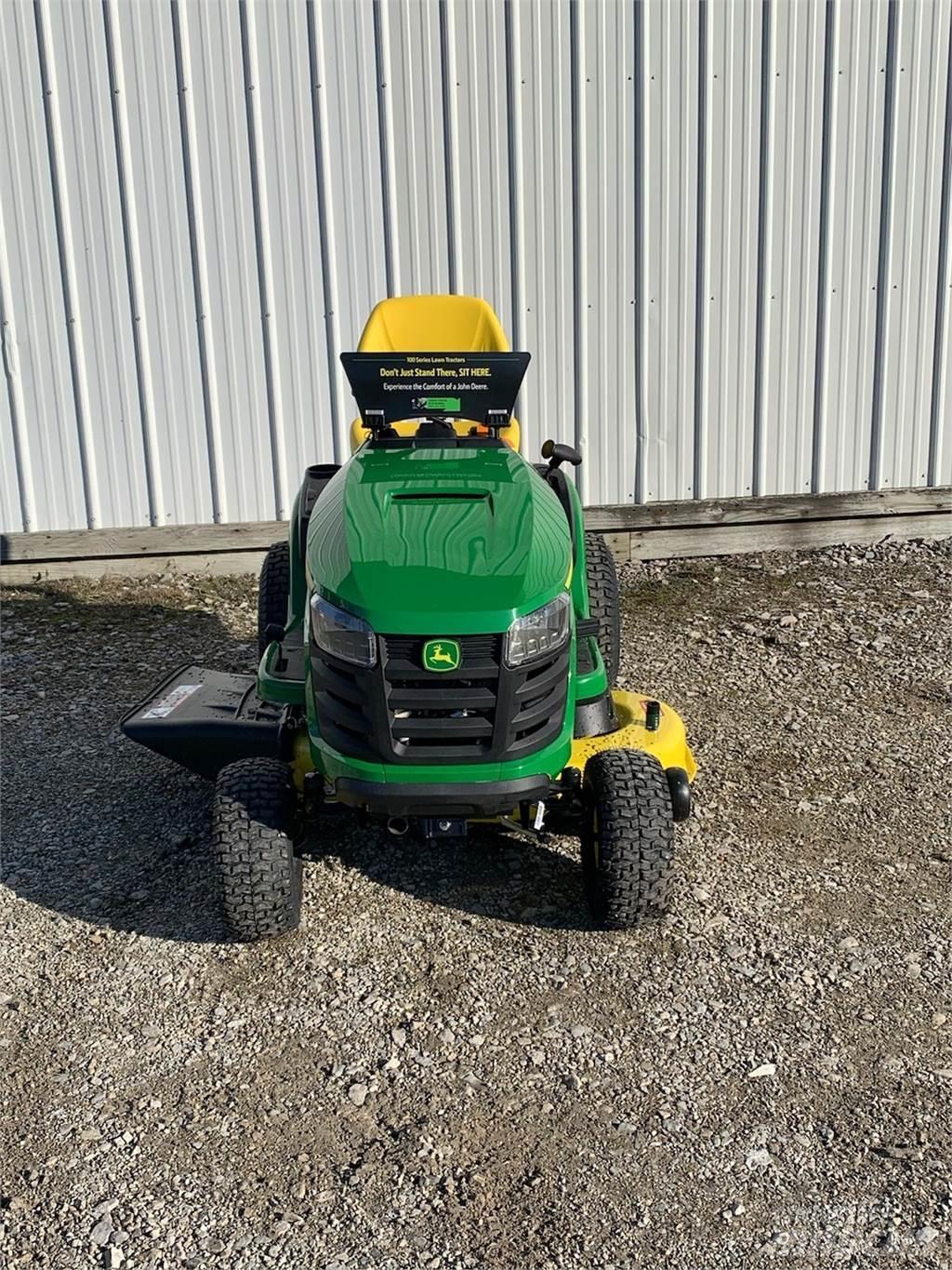 John Deere S120 Tondeuses montées