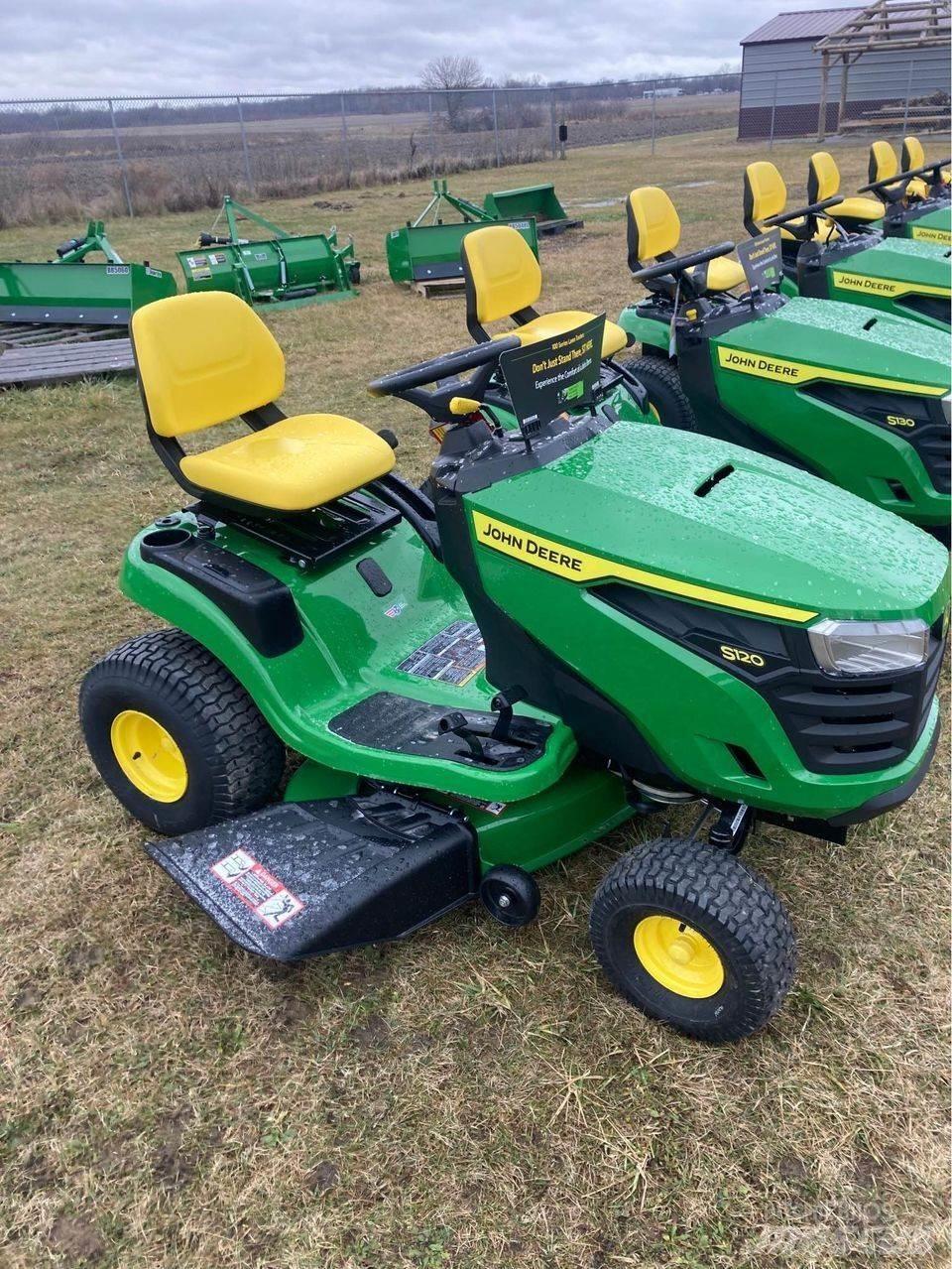 John Deere s120 Tondeuses montées