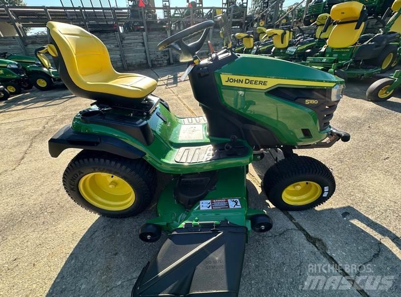 John Deere S180 Micro tracteur