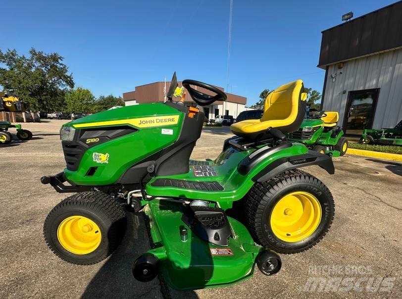 John Deere S180 Micro tracteur