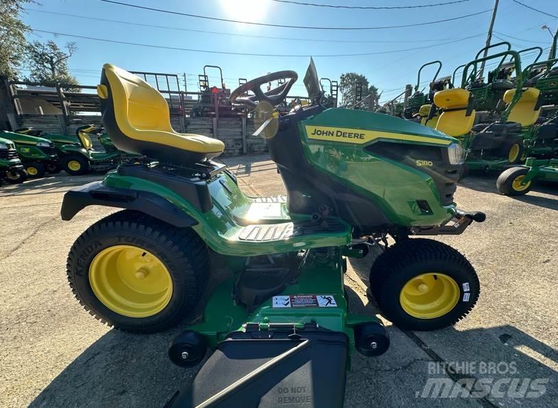 John Deere S180 Micro tracteur