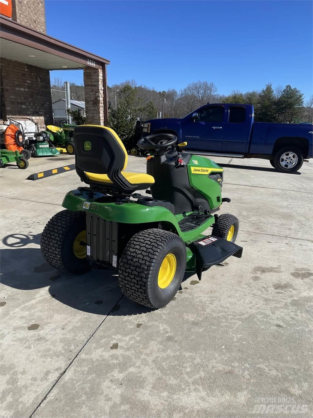 John Deere S220 Tondeuses montées
